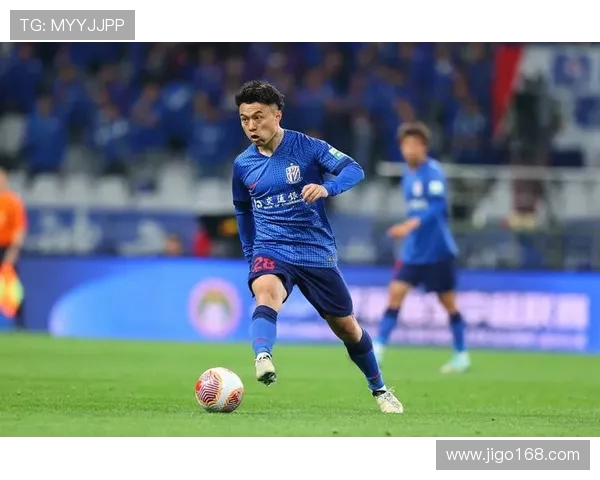 曹赟定表态愿为申花免费出战 全力助力球队冲击冠军 曹赟定表态愿为申花免费出战 全力助力球队冲击冠军