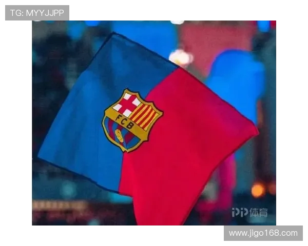 巴萨重返诺坎普公开训练 卡萨多表达梦想在此效力心愿