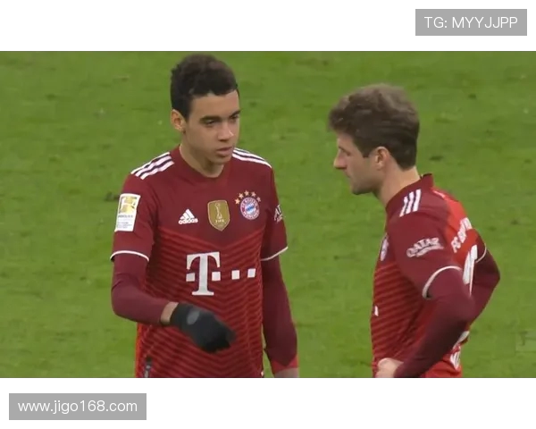 穆西亚拉因伤缺阵无缘对阵巴黎亲自通过电视观看拜仁比赛